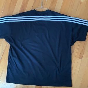NWOT men’s adidas tshirt